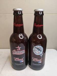 lot 314 image: Pair of 2 Budweiser  Large Glass Novelty Beer Bottles