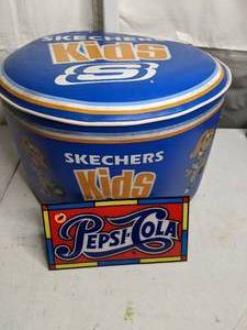 lot 720 image: Skechers and Pepsi Items