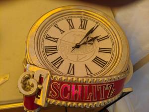 lot 494 image: Schlitz Pocketwatch