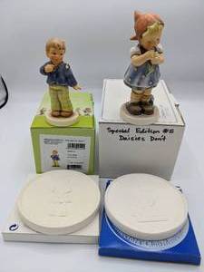 lot 922 image: Two Hummel Figurines & Two Medallions