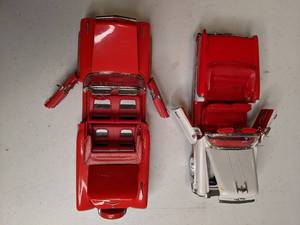 lot 686 image: Die Cast Replica Red Convertibles