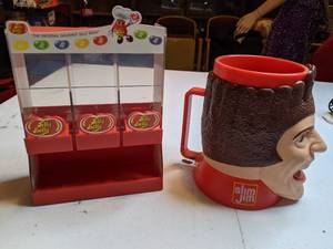 lot 1328 image: Lot of Vintage snack food ephemera