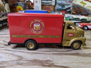 lot 653 image: Replica Ford Trucks - Mills