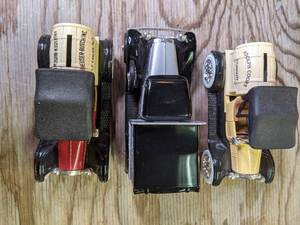 lot 661 image: Replica Trucks - Budweiser, Coors, Pigs Eye