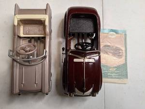 lot 674 image: Hallmark Classics Toy Cars
