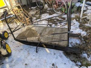 lot 801 image: Folding Ice Fishing Cart on Skis