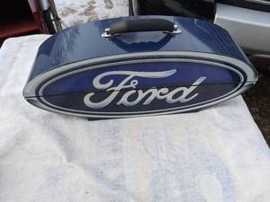 lot 23 image: Folding Ford Blue Toolbox