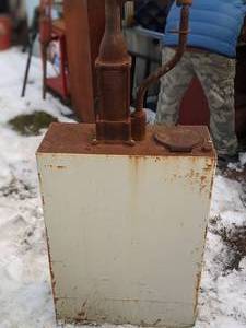 lot 861 image: Vintage Oil Tank