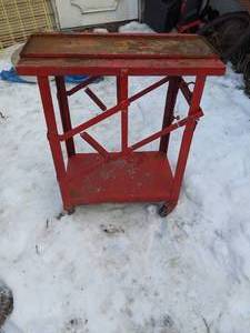 lot 868 image: Red Metal Garage Cart