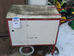 lot 869 image: Main Attraction Kettle Corn Cart