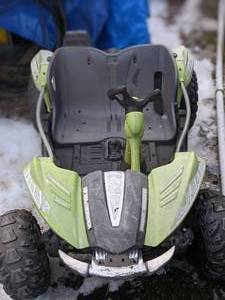 lot 871 image: Power Wheels Dune Racer Kids Battery Operated Vehicle