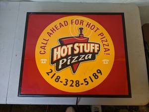 lot 195 image: Hot Stuff Pizza Lighted Sign