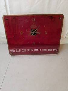 lot 217 image: Budweiser Advertising Clock