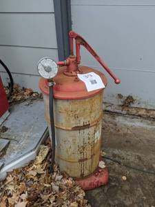lot 39 image: 30 Gallon Oil Drum with Hand Crank and Gauge