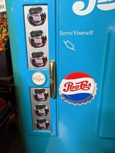 lot 1369 image: 1950s Pepsi Blue White Pepsi-Cola Soda Pop Cooler Ice Chest REPLICA