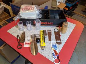 lot 1379 image: An eclectic assortment of vintage goods.