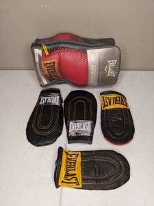 lot 1276 image: Everlast Boxing Gloves - Three Pairs