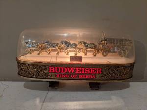 lot 1234 image: Vintage Budweiser Clydesdale Lighted Advertising Display