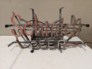 lot 1254 image: Neon Schmidt Beer Advertising Sign