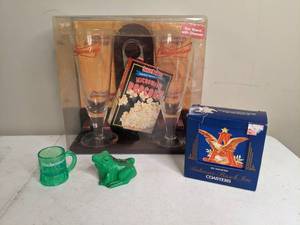 lot 1209 image: Budweiser Advertising Items