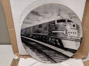 lot 1225 image: Burlington Northern Santa Fe Locomotive Commemorative Plate