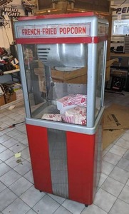 lot 983 image: Vintage Full Size Movie Theater Popcorn Machine