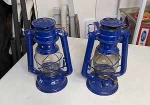lot 988 image: Pair of Vintage Swallow Brand Kerosene Railroad Lanterns