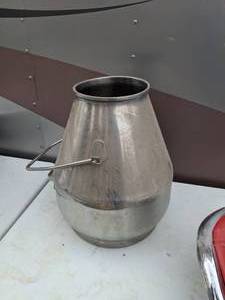 lot 1152 image: Metal Canister