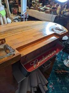 lot 1440 image: Shooter Bar with built in Lamp