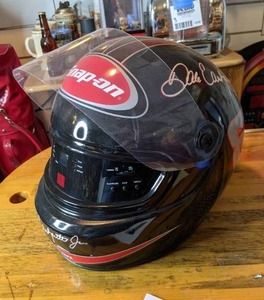 lot 1513 image: Dale Earnhardt Racing Helmet Radio
