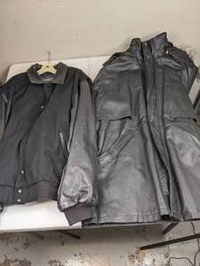 lot 1189 image: 1 Mens 1 Womens Leather Jackets