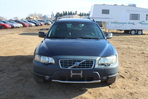 2004 Volvo XC70 AWD - One Owner -