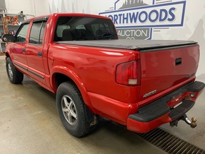 2004 Chevy S-10 4x4 -No Reserve-