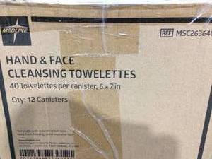 Medline Hand &amp Face Cleansing Towelettes 6 x 7 40Canister MSC263640