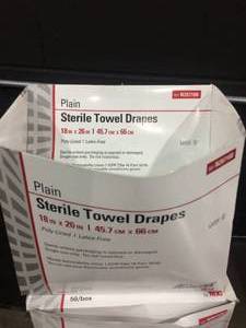 Pro Advantage Sterile Towel Drapes Plain and Fenestrated 18 x 26 (45.7 cm x 66 cm)