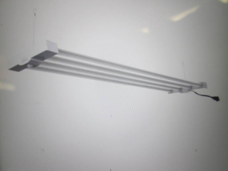 lot 15 image: Commercial Electric 4 ft 4-Light Wh...