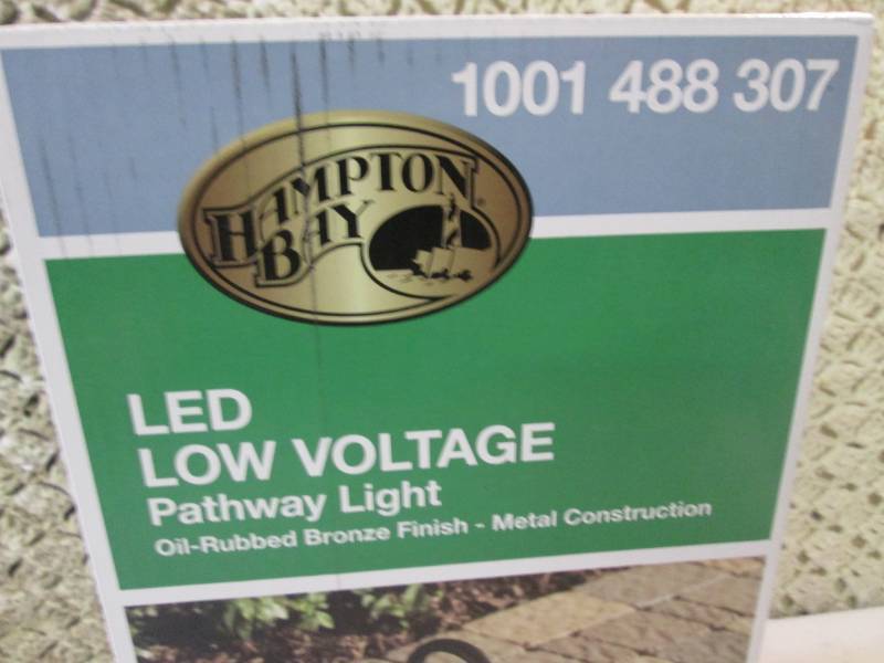 lot 77 image: Low-Voltage Oil-Rubbed Bronze Outdo...