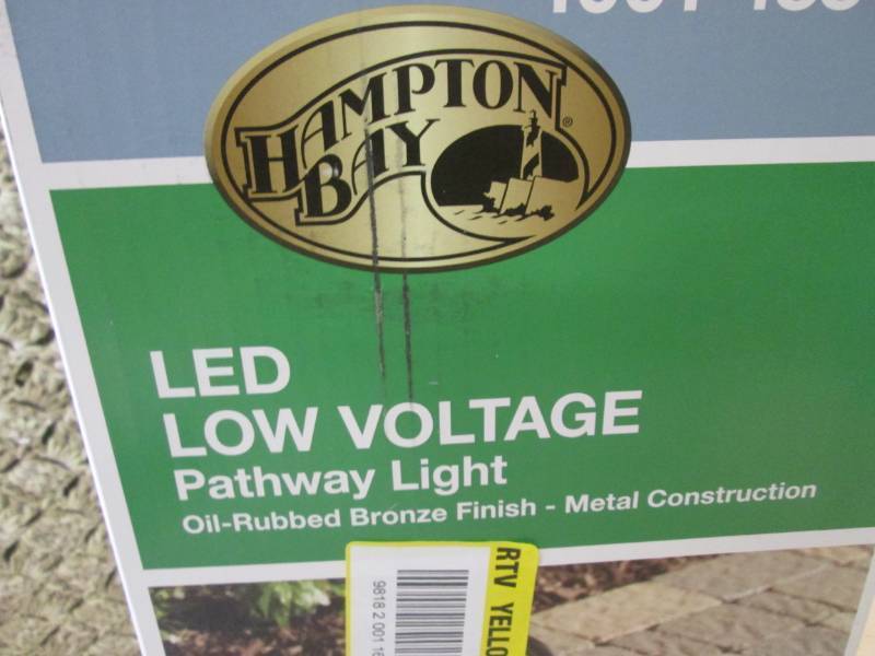 lot 78 image: Low-Voltage Oil-Rubbed Bronze Outdo...