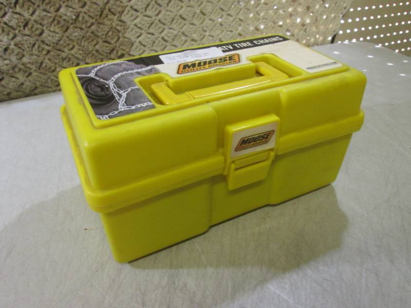 lot 250 image: ATV Tire Chains Fits 22x11x10, 22x1...