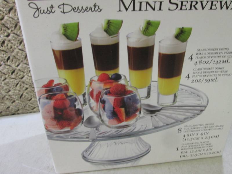 lot 76 image: Libbey 17pc Mini Serveware Set  F-1...
