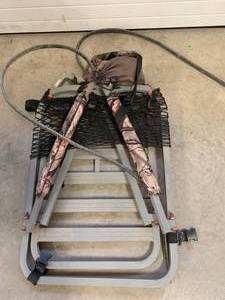 New Tree Climbing Deer Stand