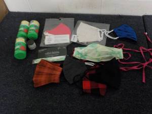 Face Masks and Watermelon Gel Moist...