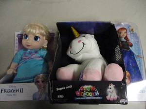 Frozen Young Elsa and Frozen Anna D...