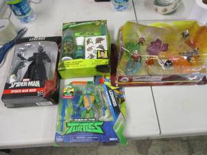 Action Figures and Ninja Turtles Pl...