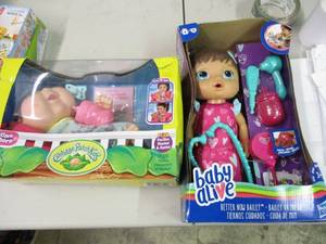 Cabbage Patch Kids and Baby Alive D...