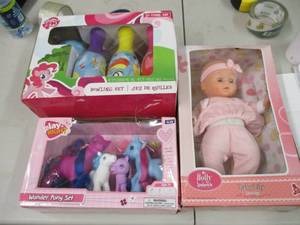 My Little Pony Dolls and Bowling Se...