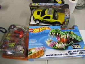 Hot Wheels City Set, Toy Dinosaur, ...