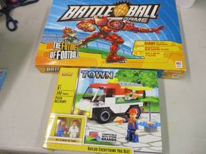 Town Buildings Set and Battle Ball ...
