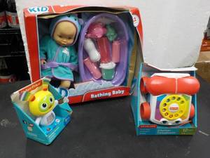 Bathing Baby, Bright Beats Jr and C...