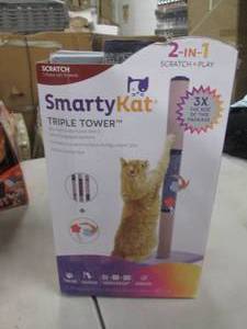 lot 12 image: Smarty Kat Triple Tower - missing o...